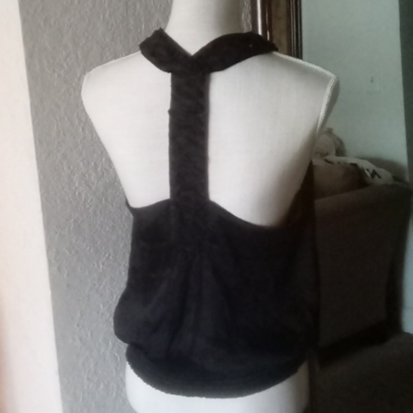 Clothes - Picture 3 of 4